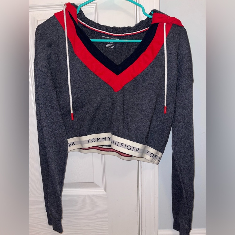 tommy crop